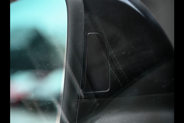 Volkswagen Touareg 3.0 TSi 4MOTION R · Panoramadak · Luchtvering · Adaptive Cruise Control · Memory Seats · Camera · Keyless entree · Blis · Ambian