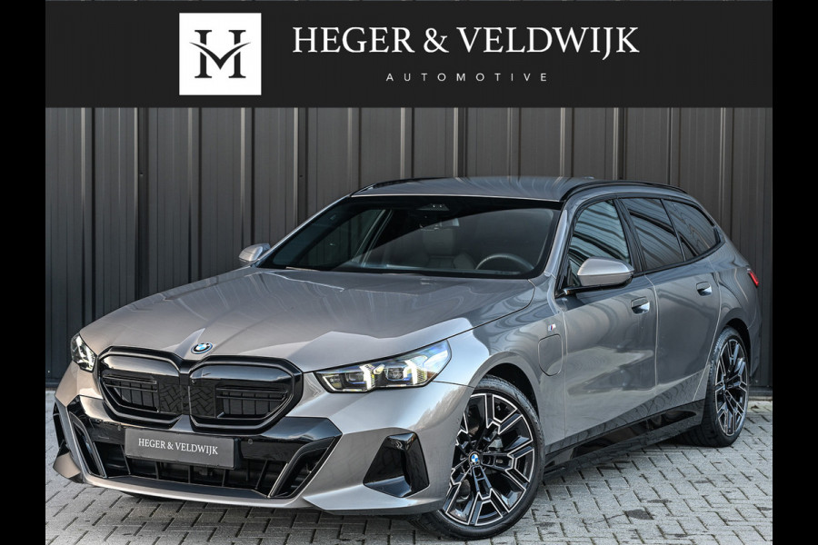 BMW 5 Serie Touring 530e XDRIVE | SHADOW LINE | M-SPORT | COMFORT ACCESS | ACTIVE CRUISE | BOWERS & WILKINS | 360 CAMERA | STUUR- EN STOELVE
