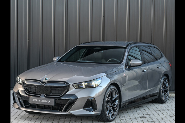 BMW 5 Serie Touring 530e XDRIVE | SHADOW LINE | M-SPORT | COMFORT ACCESS | ACTIVE CRUISE | BOWERS & WILKINS | 360 CAMERA | STUUR- EN STOELVE