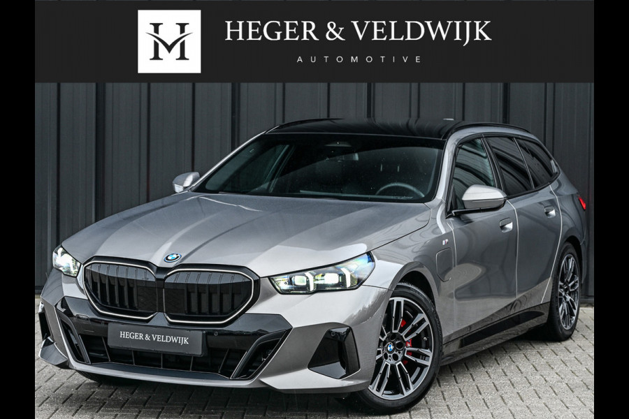 BMW 5 Serie Touring 530e xDrive · M Sportpaket Pro ·Harman Kardon · M Sport Suspension · Adaptive Led · Driving Assistant Plus · Ambient Lig