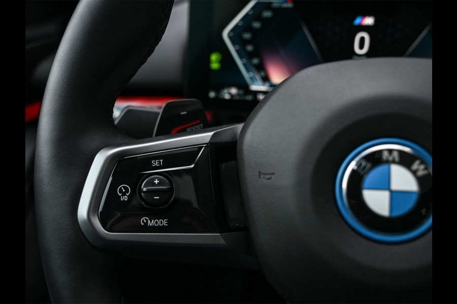 BMW 5 Serie Touring 530e xDrive · M Sportpaket Pro ·Harman Kardon · M Sport Suspension · Adaptive Led · Driving Assistant Plus · Ambient Lig