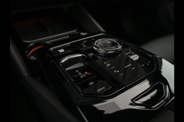 BMW 5 Serie Touring 530e xDrive · M Sportpaket Pro ·Harman Kardon · M Sport Suspension · Adaptive Led · Driving Assistant Plus · Ambient Lig