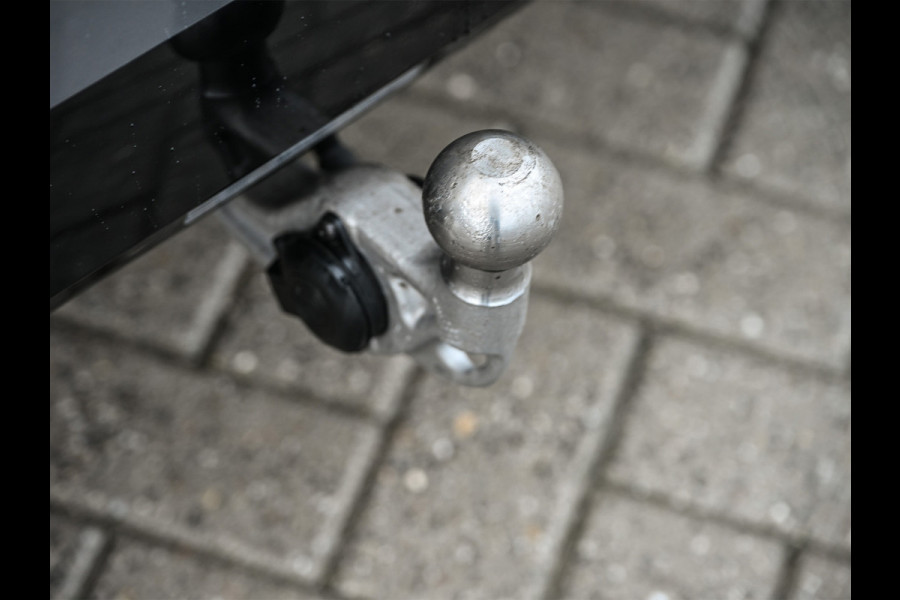 BMW 5 Serie Touring 530e xDrive · M Sportpaket Pro ·Harman Kardon · M Sport Suspension · Adaptive Led · Driving Assistant Plus · Ambient Lig