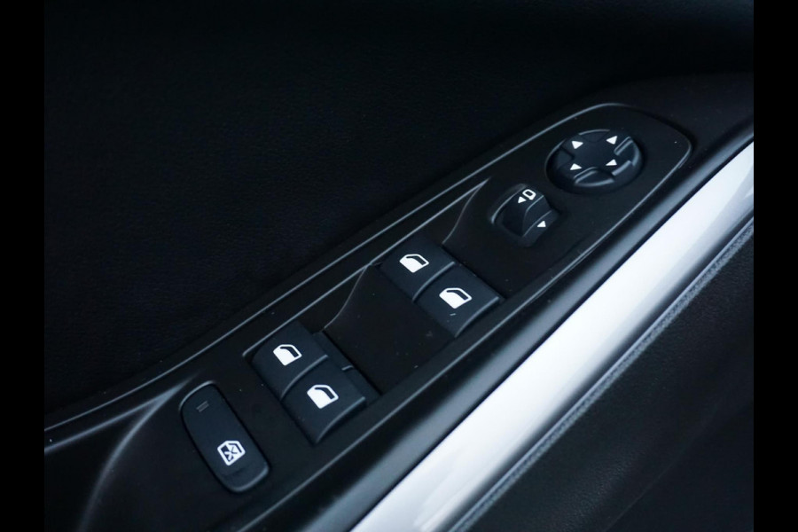 Opel Grandland X 1.6 Turbo Hybrid Ultimate