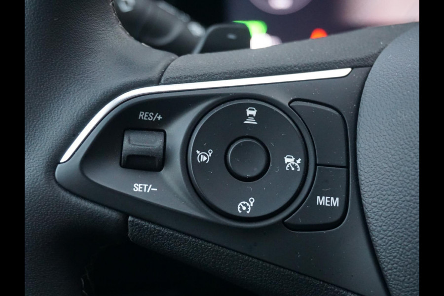 Opel Grandland X 1.6 Turbo Hybrid Ultimate