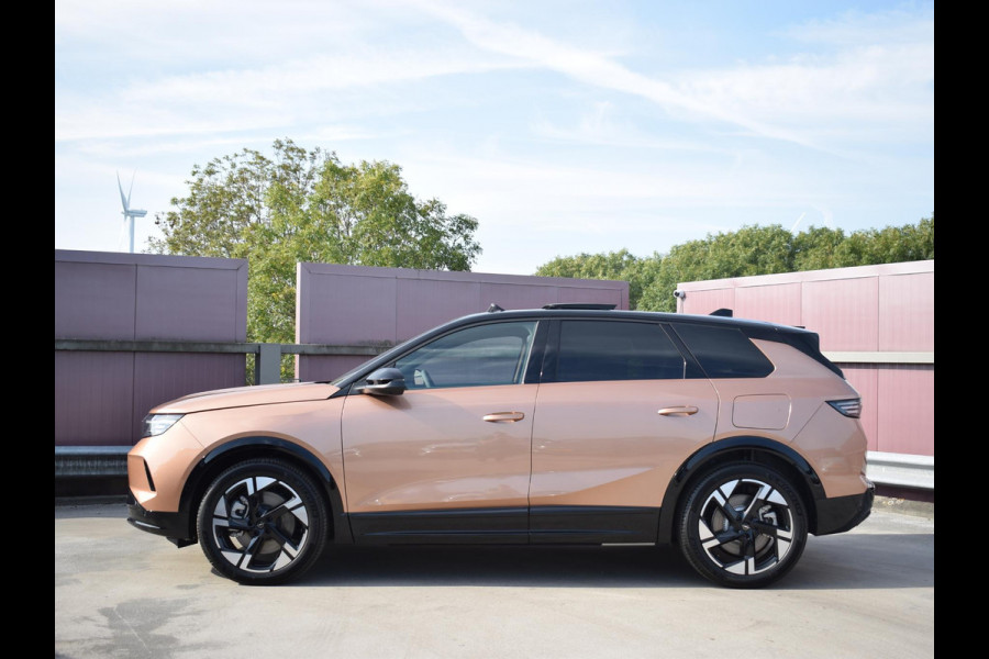 Opel Grandland Electric GS 73 kWh SCHUIFKANTELDAK | NAVIGATIE | CARPLAY | ACHTERUITRIJCAMERA MET SENSOREN | WINTERPAKKET |
