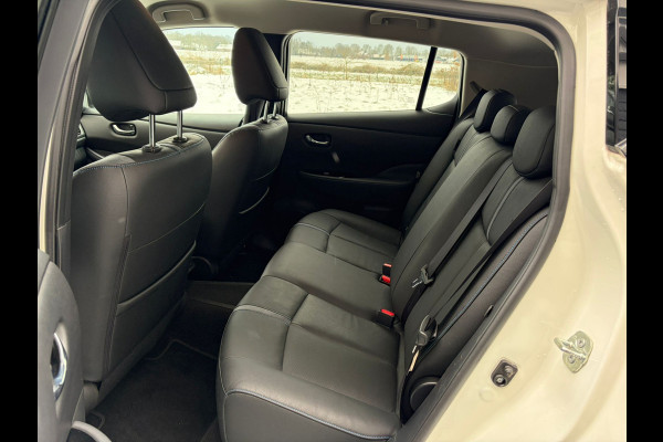Nissan Leaf e+ 218pk 62kWh Soh 90% Leer Grootste ACCU Warmtepomp Trekhaak Business Executive Ecc Bose®-Hifi Apple Carplay Android Auto Adap. 360°Camera Stoel+Stuurverwarming Led Two-Tone lak 1e Eigenaar Origineel Nederlandse Auto