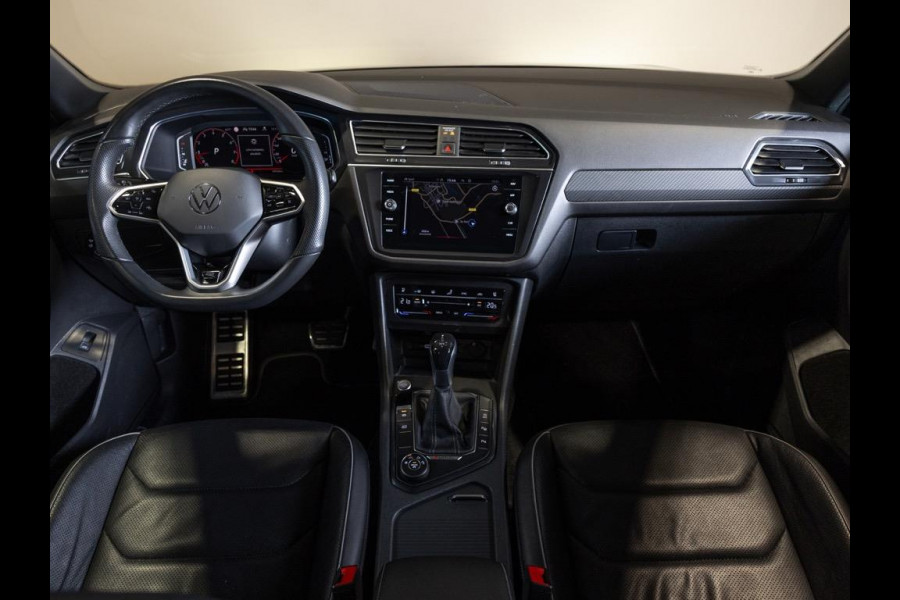 Volkswagen Tiguan Allspace 2.0 2X R-Line / 7 pers. / 190pk / Panorama dak / Leder / Trekhaak