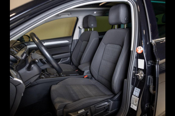 Volkswagen Passat Variant 1.5 TSI Comfort Business / 150pk / Panoramadak / Trekhaak / Achteruitrijcamera