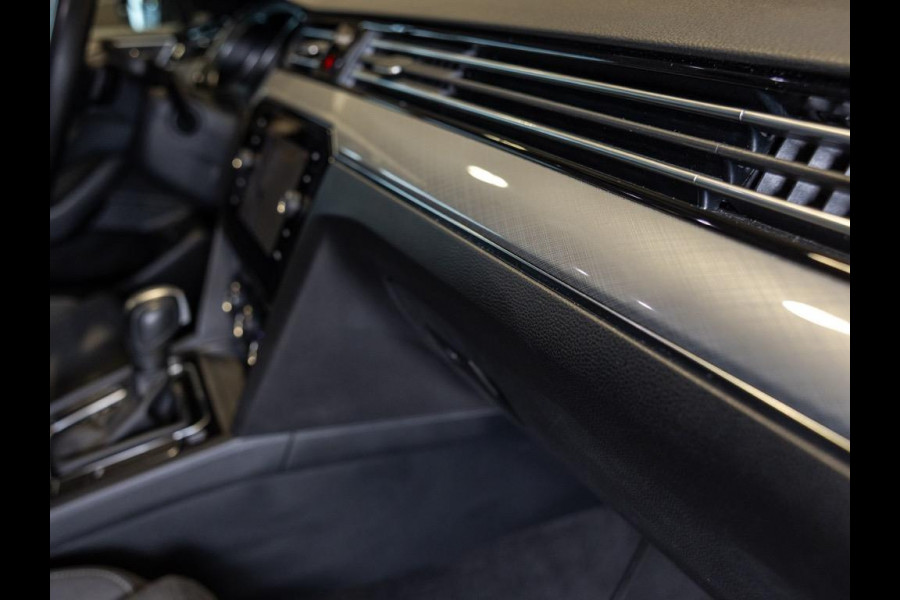 Volkswagen Passat Variant 1.5 TSI Comfort Business / 150pk / Panoramadak / Trekhaak / Achteruitrijcamera