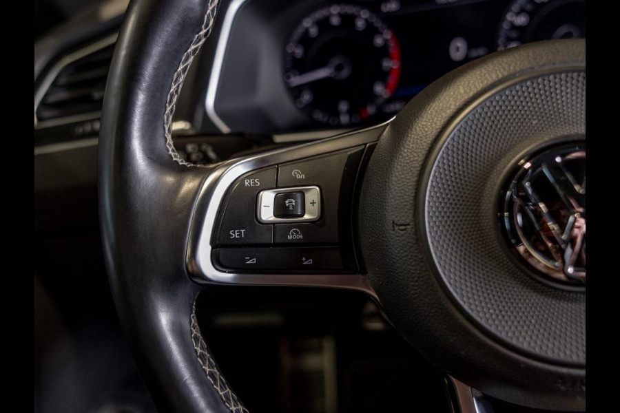 Volkswagen Tiguan 2.0 TSI 4Motion 2x R-line / 220pk / Leder / Pano / Led / Head-up / Virtual Cockpit / 360 camera