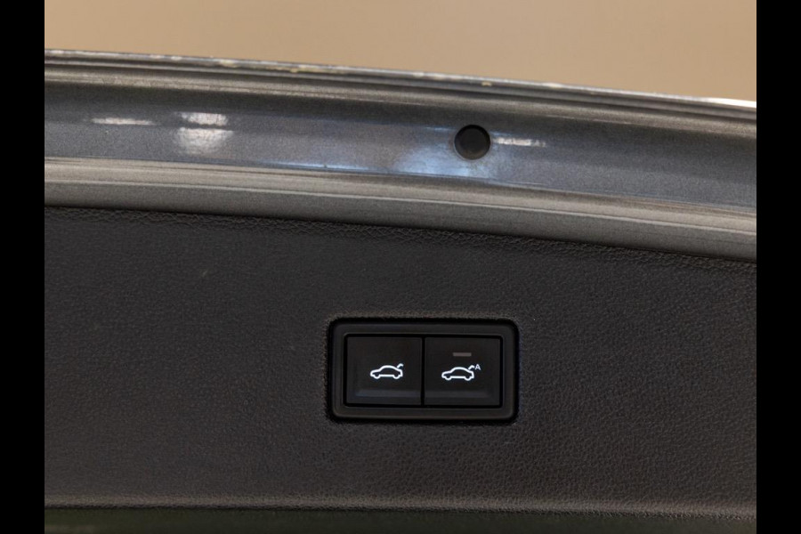 Volkswagen Tiguan 2.0 TSI 4Motion 2x R-line / 220pk / Leder / Pano / Led / Head-up / Virtual Cockpit / 360 camera