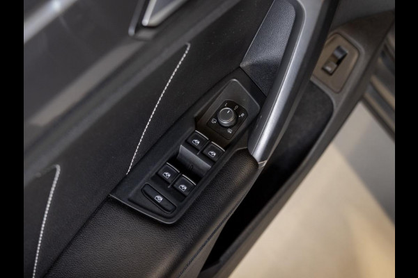 Volkswagen Tiguan 2.0 TSI 4Motion 2x R-line / 220pk / Leder / Pano / Led / Head-up / Virtual Cockpit / 360 camera