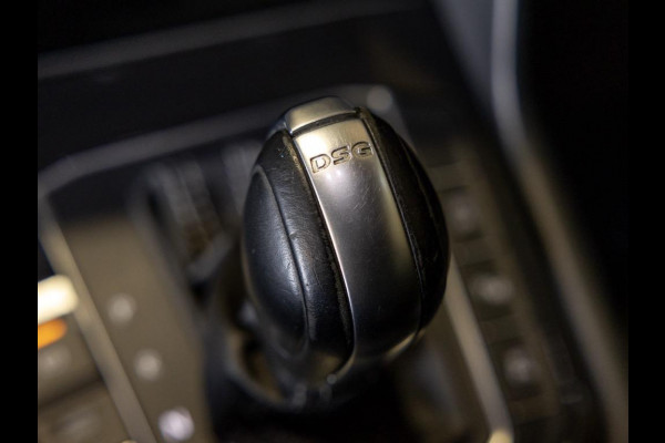 Volkswagen Tiguan 2.0 TSI 4Motion 2x R-line / 220pk / Leder / Pano / Led / Head-up / Virtual Cockpit / 360 camera