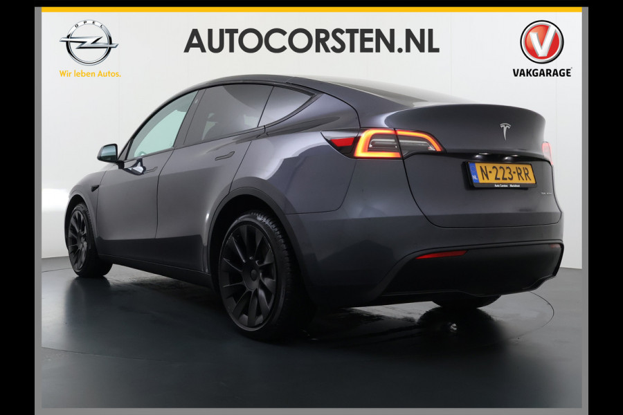 Tesla Model Y 514pk Long Range AWD 75kWh SOH 92% Matrix-Led Lmv 20" Warmtepomp Leer Navi Ecc Premium Audio Stoel+Stuurverwarming Autopilot 3.0 Memory Matrix Led Intel Atom® Processor Homelink 5 Achterbank verwarmd 4WD 1.600KG Trekvermogen tot 210kw DC laden € 75.000 nieuw!