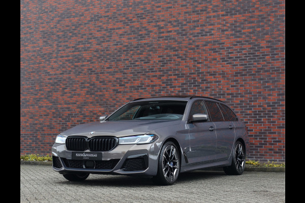 BMW 5 Serie 540i Touring xDrive | M sport Pro - Achteras besturing