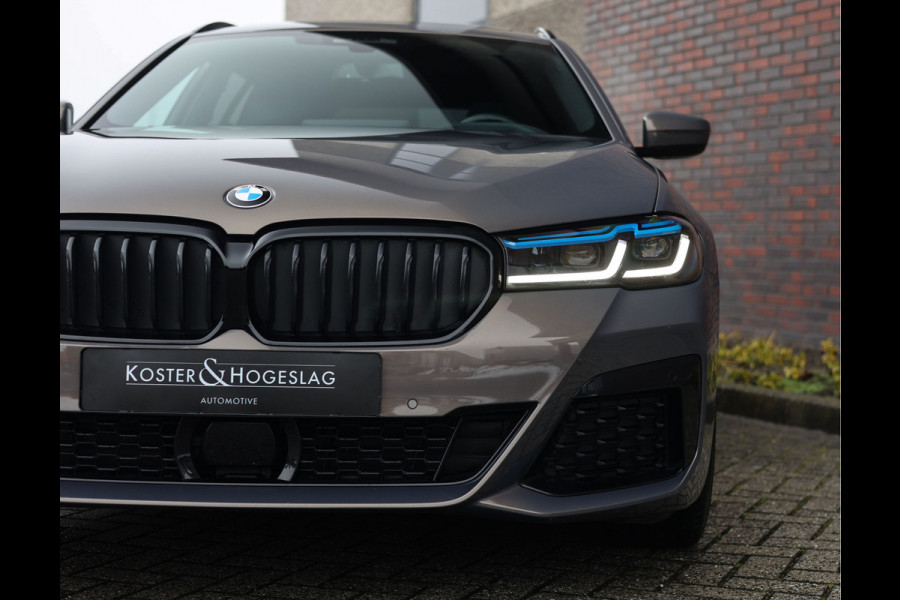 BMW 5 Serie 540i Touring xDrive | M sport Pro - Achteras besturing