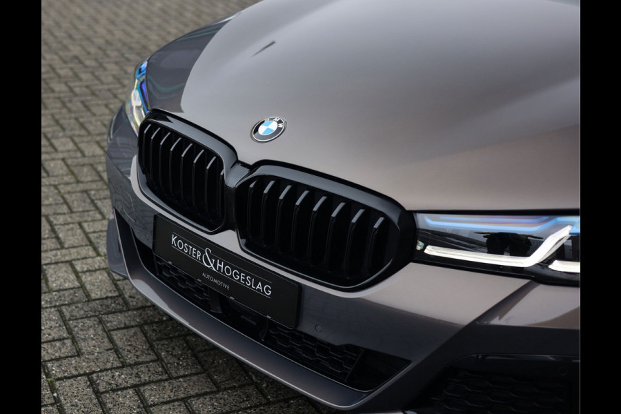 BMW 5 Serie 540i Touring xDrive | M sport Pro - Achteras besturing