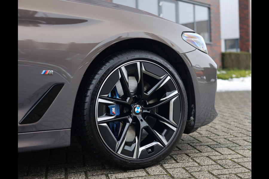 BMW 5 Serie 540i Touring xDrive | M sport Pro - Achteras besturing