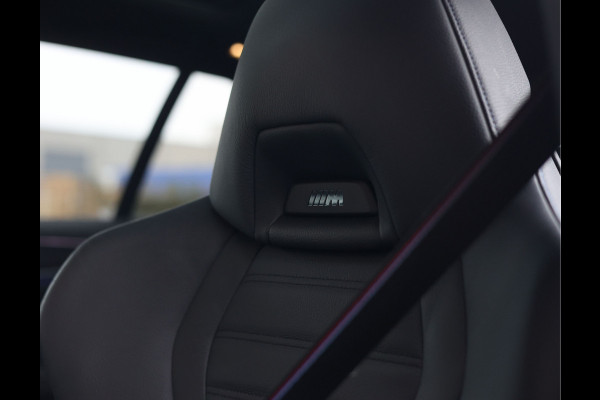 BMW 5 Serie 540i Touring xDrive | M sport Pro - Achteras besturing