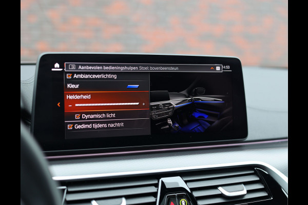 BMW 5 Serie 540i Touring xDrive | M sport Pro - Achteras besturing