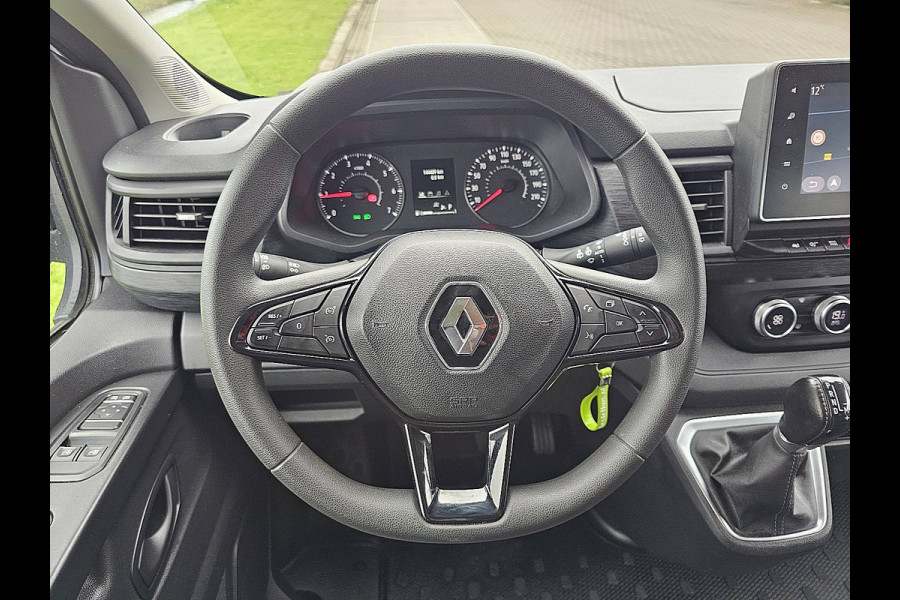 Renault Trafic 2.0 dCi 150 T29 L2H1 DC Airco Automaat Navi Sidebars Euro6 150Pk NAP 1e Eigenaar!