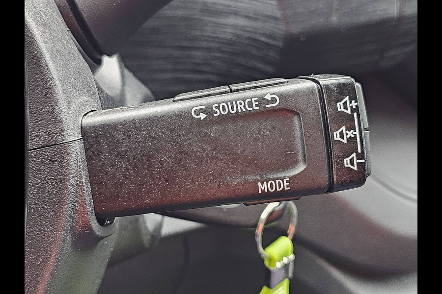 Renault Trafic 2.0 dCi 150 T29 L2H1 DC Airco Automaat Navi Sidebars Euro6 150Pk NAP 1e Eigenaar!