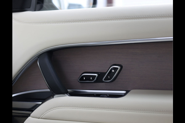 Land Rover Range Rover D250 Autobiography | Perlino - Smart Mirror - Vierwielsturing
