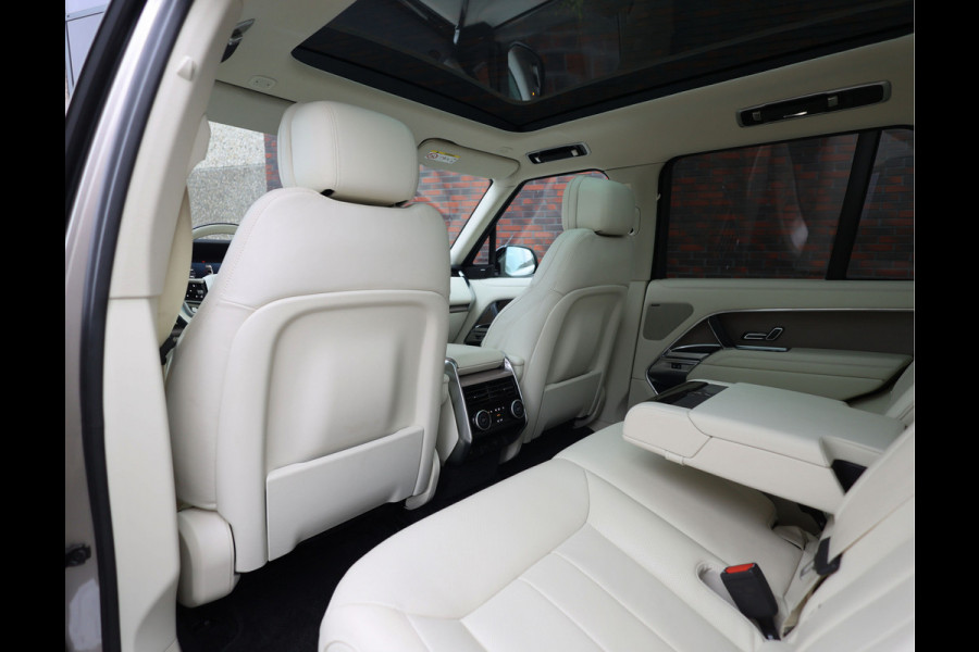 Land Rover Range Rover D250 Autobiography | Perlino - Smart Mirror - Vierwielsturing