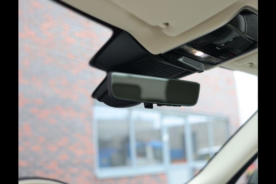 Land Rover Range Rover D250 Autobiography | Perlino - Smart Mirror - Vierwielsturing