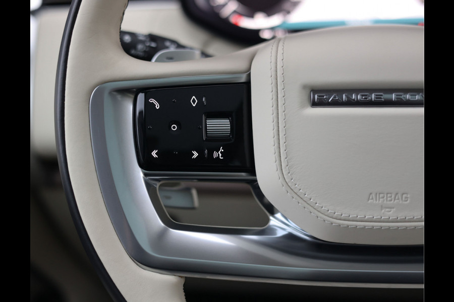 Land Rover Range Rover D250 Autobiography | Perlino - Smart Mirror - Vierwielsturing