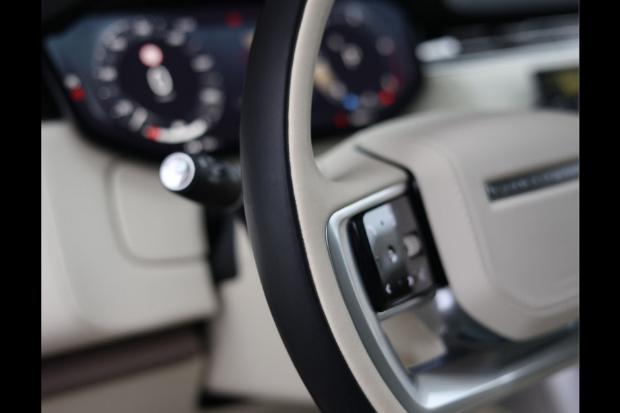 Land Rover Range Rover D250 Autobiography | Perlino - Smart Mirror - Vierwielsturing