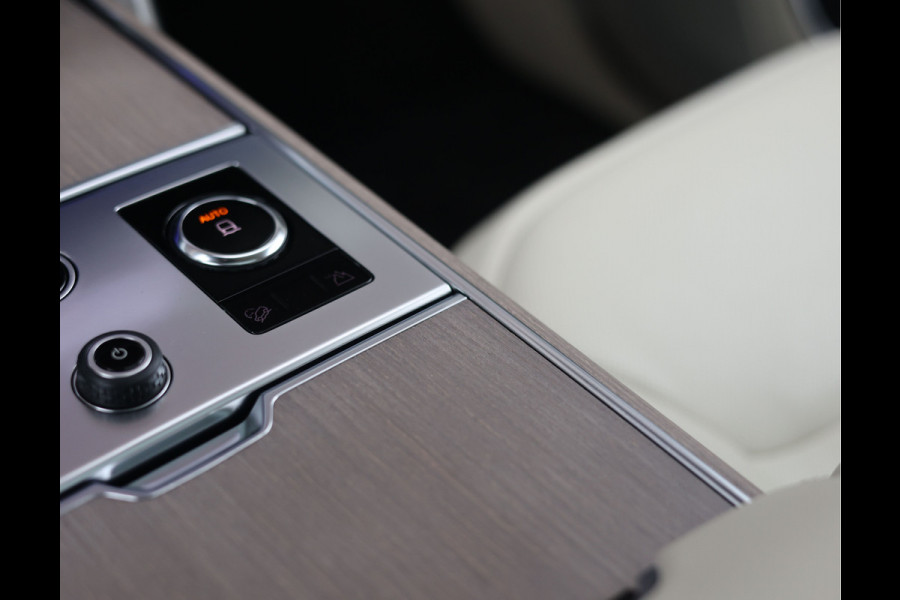 Land Rover Range Rover D250 Autobiography | Perlino - Smart Mirror - Vierwielsturing
