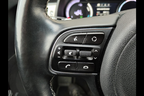 Kia e-Niro ExecutiveLine 64kWh Leer Elek.Stoel+Memory Warmtepomp Pdc Navi Ecc Camera Apple Carplay Android Auto Stoelverwarming+Koeling Stuurverwarming Lmv Privacy Glas DAB Vess Lane Assist Blind Spot 1e Eigenaar Origineel Nederlandse Auto Zeer compleet!