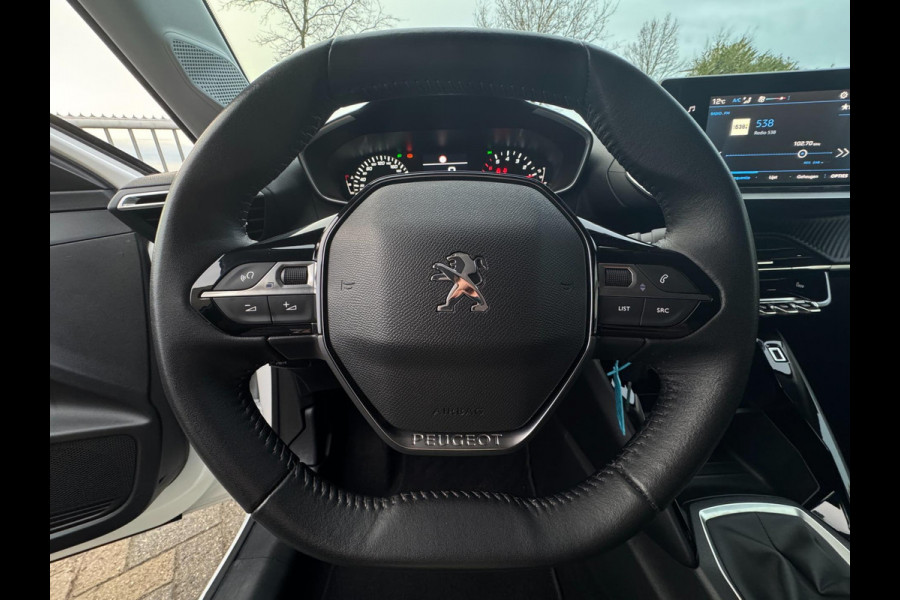 Peugeot 208 1.2 PureTech Active Pack LEDVERLICHTING / PARKEERSENSOREN / CARPLAY / CRUISE CONTROL / STOELVERWARMING / LMV / ECC