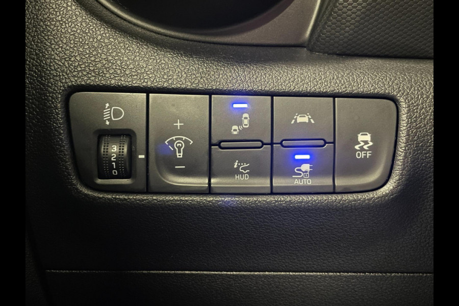 Hyundai Kona EV Premium 64 kWh|GROTE ACCU|100%SOH|FACELIFT|3-FASE|TREKH|DAK|HUD|LEDER|ACC|STUURVERW|STOELVERW+VENT|CAMERA|CARPLAY|