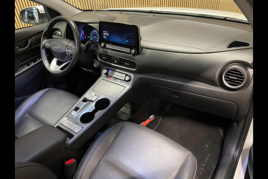 Hyundai Kona EV Premium 64 kWh|GROTE ACCU|100%SOH|FACELIFT|3-FASE|TREKH|DAK|HUD|LEDER|ACC|STUURVERW|STOELVERW+VENT|CAMERA|CARPLAY|