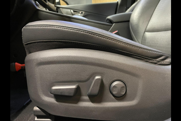 Hyundai Kona EV Premium 64 kWh|GROTE ACCU|100%SOH|FACELIFT|3-FASE|TREKH|DAK|HUD|LEDER|ACC|STUURVERW|STOELVERW+VENT|CAMERA|CARPLAY|
