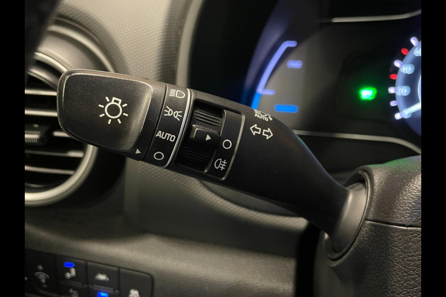 Hyundai Kona EV Premium 64 kWh|GROTE ACCU|100%SOH|FACELIFT|3-FASE|TREKH|DAK|HUD|LEDER|ACC|STUURVERW|STOELVERW+VENT|CAMERA|CARPLAY|