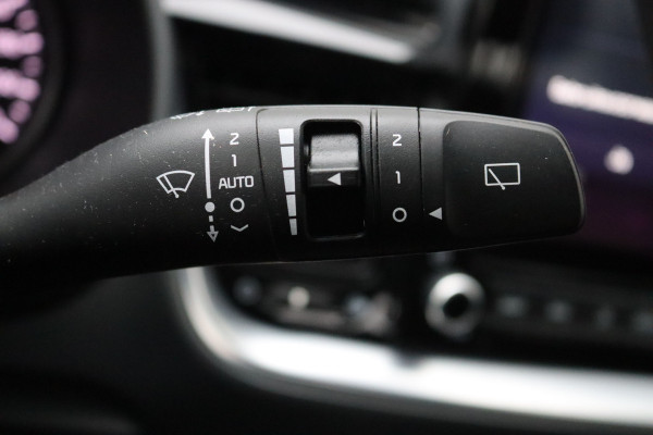 Kia Stonic 1.0 T-GDi 100PK MHEV DynamicLine 7.jr-garantie/Camera/Trekhaak/Navigatie/Keyfree