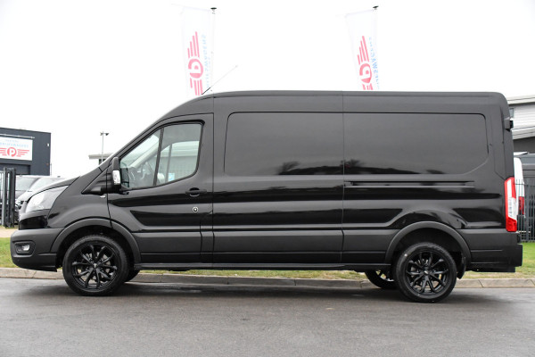 Ford Transit 350 2.0 TDCI L3H2 Black Edition Camera, Adaptieve Cruise, 170pk, Carplay, NAVI Automaat, Sensoren, Trekhaak, Uniek!