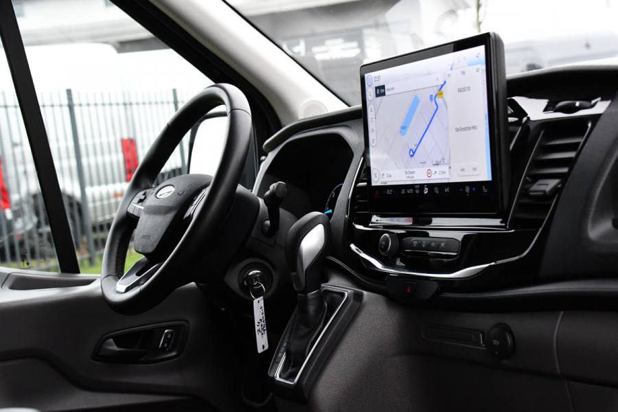 Ford Transit 350 2.0 TDCI L3H2 Black Edition Camera, Adaptieve Cruise, 170pk, Carplay, NAVI Automaat, Sensoren, Trekhaak, Uniek!