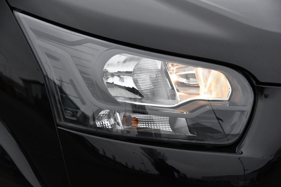 Ford Transit 350 2.0 TDCI L3H2 Black Edition Camera, Adaptieve Cruise, 170pk, Carplay, NAVI Automaat, Sensoren, Trekhaak, Uniek!