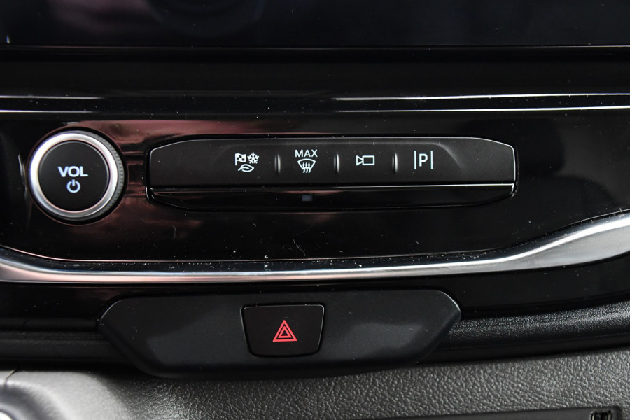 Ford Transit 350 2.0 TDCI L3H2 Black Edition Camera, Adaptieve Cruise, 170pk, Carplay, NAVI Automaat, Sensoren, Trekhaak, Uniek!