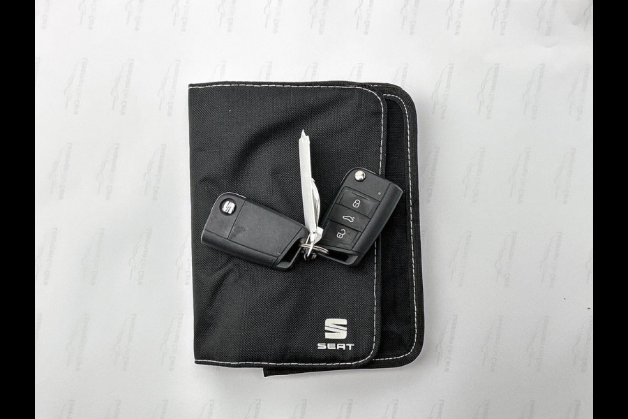 Seat Arona 1.0 EcoTSI Style Connect CARPLAY-NAV | CLIMA | PRIVACY-GLASS | 16”LMV