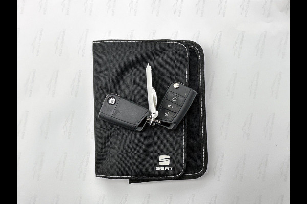 Seat Arona 1.0 EcoTSI Style Connect CARPLAY-NAV | CLIMA | PRIVACY-GLASS | 16”LMV