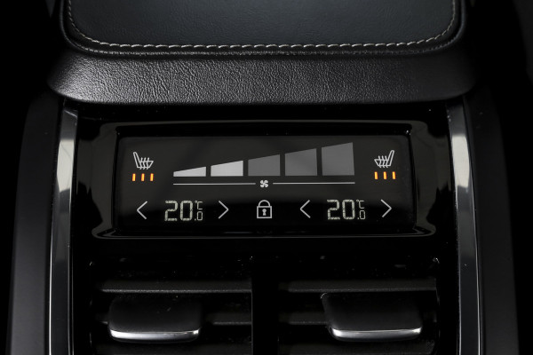 Volvo XC90 2.0 T8 Recharge AWD Inscription Exclusive Orig. NL | Luchtvering | Running Boards | Elek. Trekhaak | S/K-Panodak | Head-Up | Adapt. Cruise | Stuur-+Stoelverwarming+Ventilatie | Harman/Kardon | 360 Camera | NAV + App Connect | Dascam | LM 20''