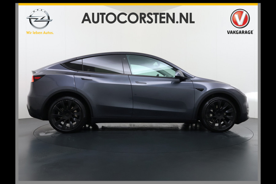 Tesla Model Y 514pk Long Range AWD 75kWh SOH 92% Matrix-Led Lmv 20" Warmtepomp Leer Navi Ecc Premium Audio Stoel+Stuurverwarming Autopilot 3.0 Memory Matrix Led Intel Atom® Processor Homelink 5 Achterbank verwarmd 4WD 1.600KG Trekvermogen tot 210kw DC laden € 75.000 nieuw!