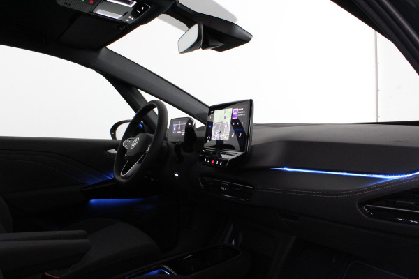 Volkswagen ID.3 Pro 58 kWh > 204pk / Facelift / All season banden 18 inch / Grenadilla Black Metallic