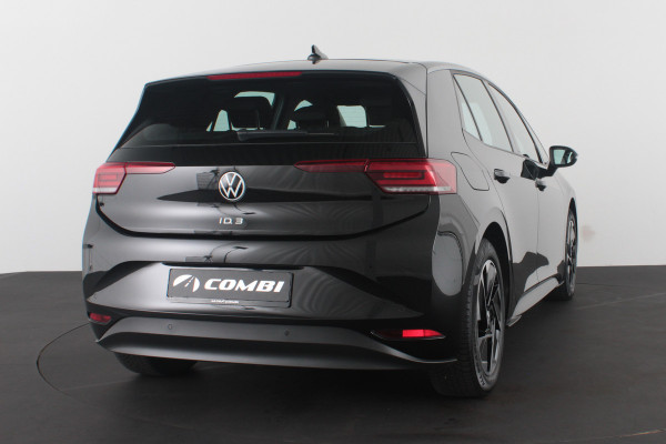 Volkswagen ID.3 Pro 58 kWh > 204pk / Facelift / All season banden 18 inch / Grenadilla Black Metallic